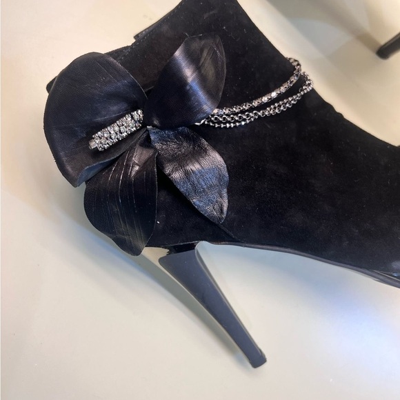 Marino Fabiani Made in Italy Black Stiletto Heeled Boots with Satin Bow - Picture 3 of 12